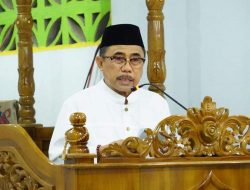 Bupati Majene Serahkan Bantuan Kepada Masjid Miftahul Hikmah Kaloli