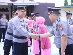 Jelang Hari Bhayangkara, 24 Personel Polres Majene Naik Pangkat