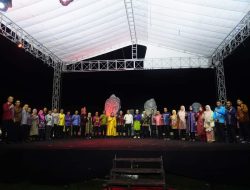 Jelang Penutupan CHF, Pengunjung Padati Stadion Prasamya Majene