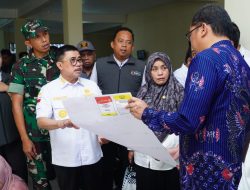 Kunjungi Gudang Logistik KPU Majene, Bupati Minta Lakukan Sesuai SOP