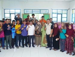 Serahkan Bantuan Rumah, Bupati Harap Dapat Bermanfaat Buat Msyarakat