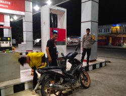 Personil Polsek Malunda laksanakan Patroli Di SPBU Malunda