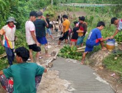 Dukung Program Majene Mapaccing, Warga Salutahongan Gelar Jumat Bersih