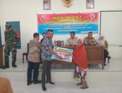 Momentum Jelang Idul Adha, Buttu Baruga Salurkan BLT DD Tahap ll