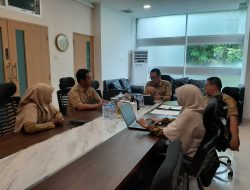 Karo Pemkesra Sulbar Pimpin Rapat Penyaluran Program Beasiswa Pemprov