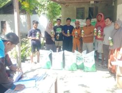 Arman Nur Dukung Ketahanan Pangan Dengan Salurkan Pupuk Ke Petani