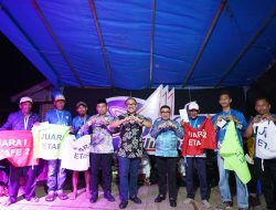 Sandeq Silumba 2025: Meriahkan Malam di Pantai Banua Sendana dengan Penyerahan Hadiah