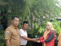 Rangkaian Festival Sandeq Teluk Mandar, Dinas Perkebunan Sulbar Salurkan Bantuan Benih Kakao