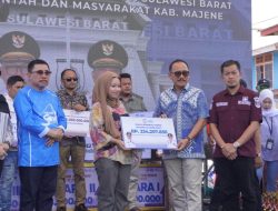 Koperindag Sulbar Salurkan Rp234,2 Juta Bantuan untuk UMKM Majene