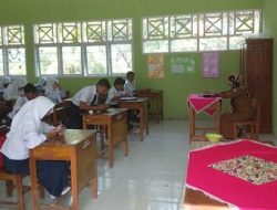 Lingkungan Sekolah Lebih Tertib, Pembangunan Pagar SMPN 3 Pamboang Disambut Antusias Warga