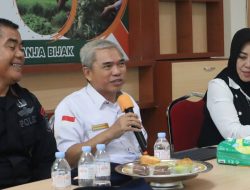 Penyuluhan Ancaman Bahan Kimia & Radioaktif: Kolaborasi DLH Sulbar dan Satuan Brimob Polda Sulawesi Barat