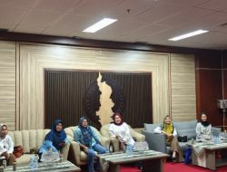 Rapat Pemantapan HKG PKK ke-53, Dinkes Sulbar Siapkan Dukungan Kesehatan melalui Penyerahan PMT dan Skrining PTM