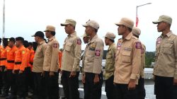 Sinergi Forkopimda dan TAGANA Sulbar Tabur Bunga di Laut Peringati Hari Pahlawan