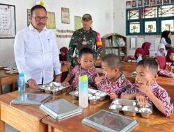 Jalankan Perintah Bupati, Wardin Monitoring MBG di SDN 22 Soreang