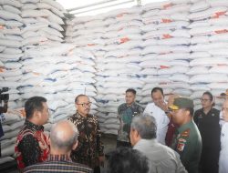 Gubernur Suhardi Duka Pantau Stok Pangan Jelang Nataru 2025-2026