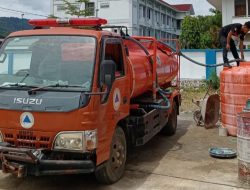 TRC BPBD Sulbar Kembali Distribusikan Air Bersih ke Kantor BNNP Sulawesi Barat