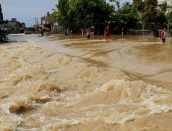 BPBD Sulbar Pastikan Masyarakat Pahami Langkah Selamat Saat Banjir