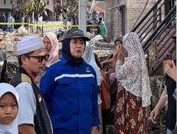 Kadinsos P3A dan PMD Sulbar Dampingi Korban Kebakaran