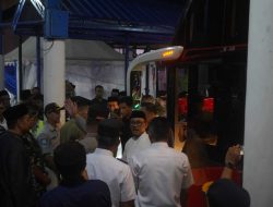Gubernur Sulbar Pantau Arus Mudik di Terminal Simbuang Mamuju, Pastikan Bus Layak Jalan