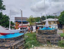 PUPR Majene Kembali Benahi Replika Tugu Sandeq di Monumen Posasi