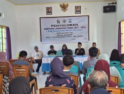 Desa Pertama Salurkan BLT DDS di Majene, Awaluddin Ahmad Harap KPM Gunakan Secara Bijak