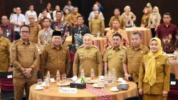 Bupati Majene Hadiri Penandatanganan Maklumat Pemprov Sulbar Bersama Wamenham