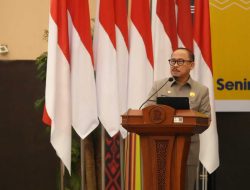 Suhardi Duka: Jadilah Pribadi Revolusioner dan Adaptif di Era Transformasi Global
