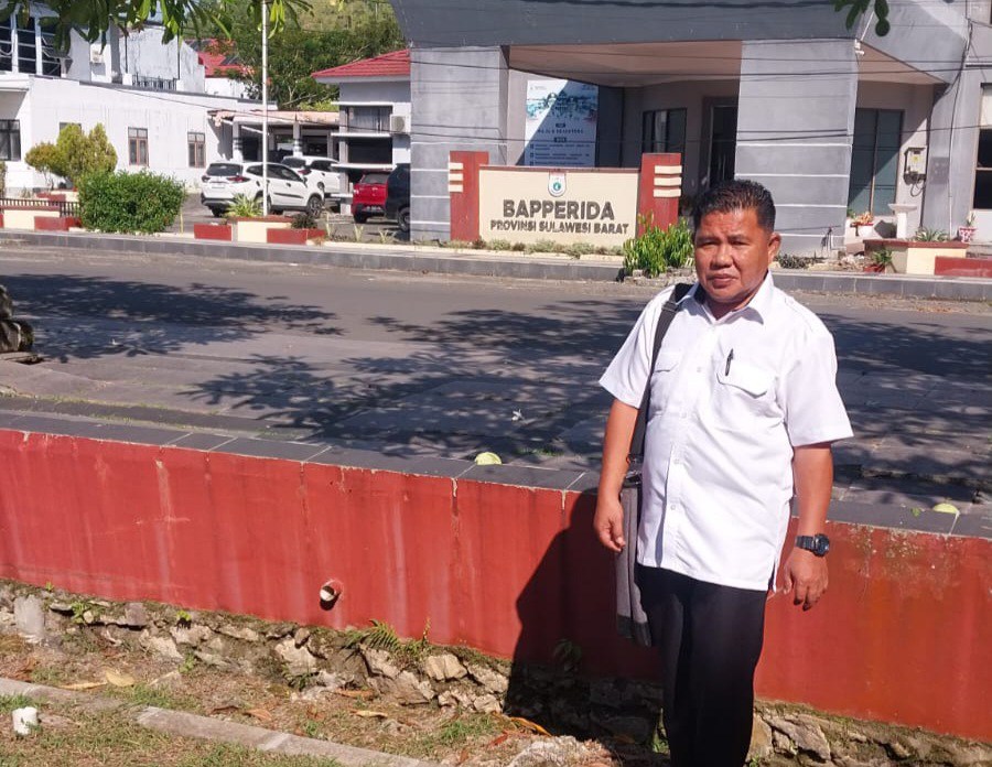 Nur Salam Minta Developer di Majene Kumpulkan PSU